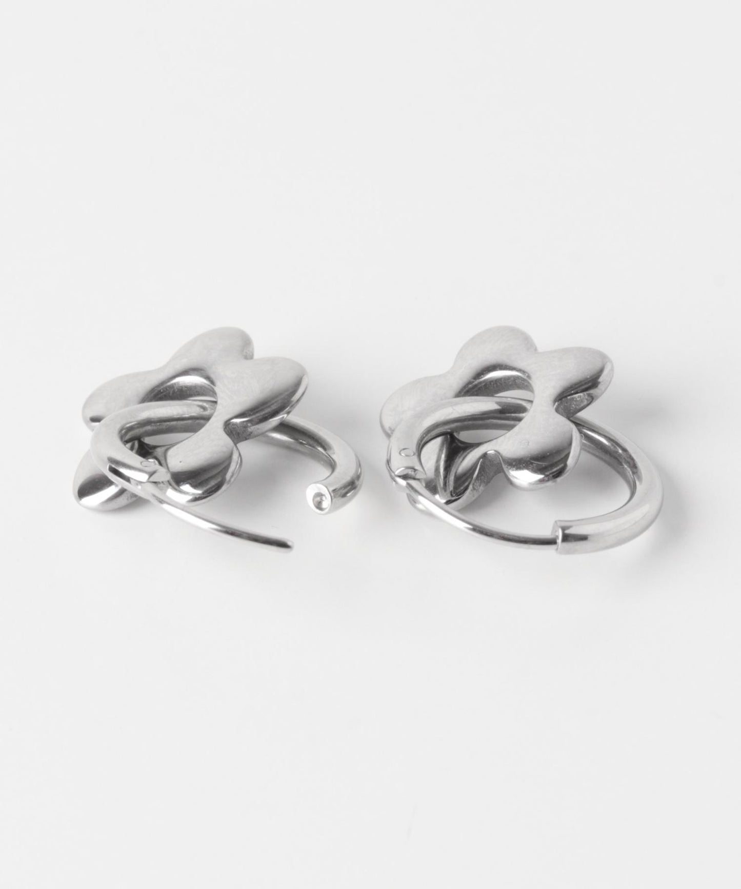 不鏽鋼花朵吊飾圈式耳環