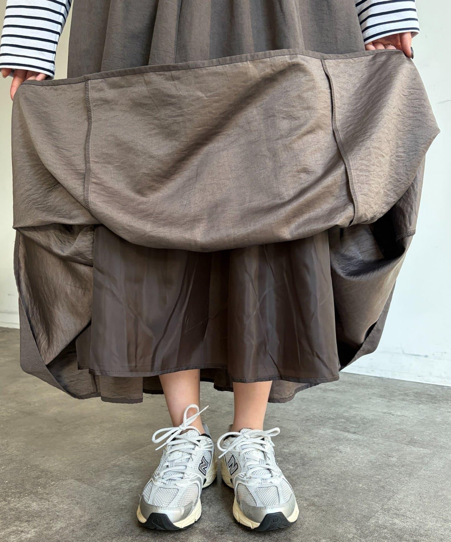 麂皮層疊傘擺半身裙