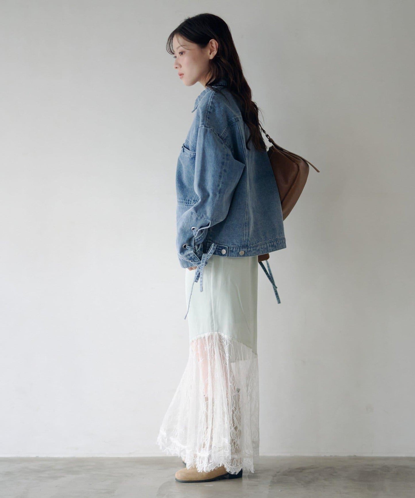 可拆卸蝴蝶結設計 牛仔夾克