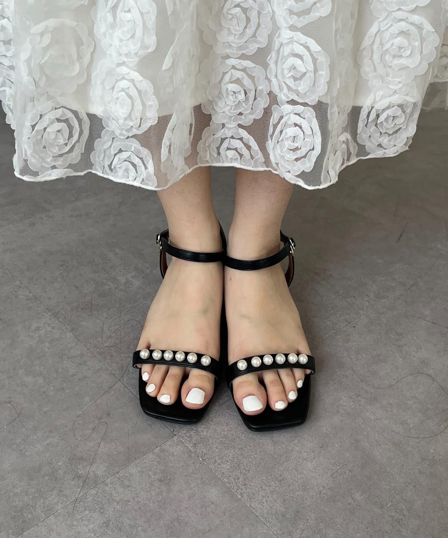 珍珠後跟涼鞋