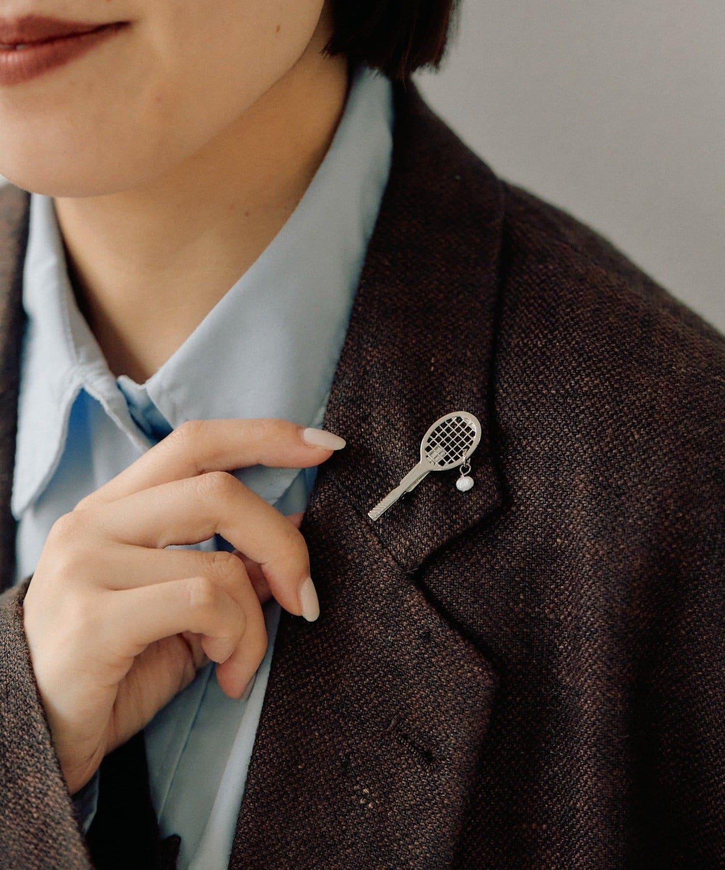 網球拍造型胸針(《&一部店舗限定》)