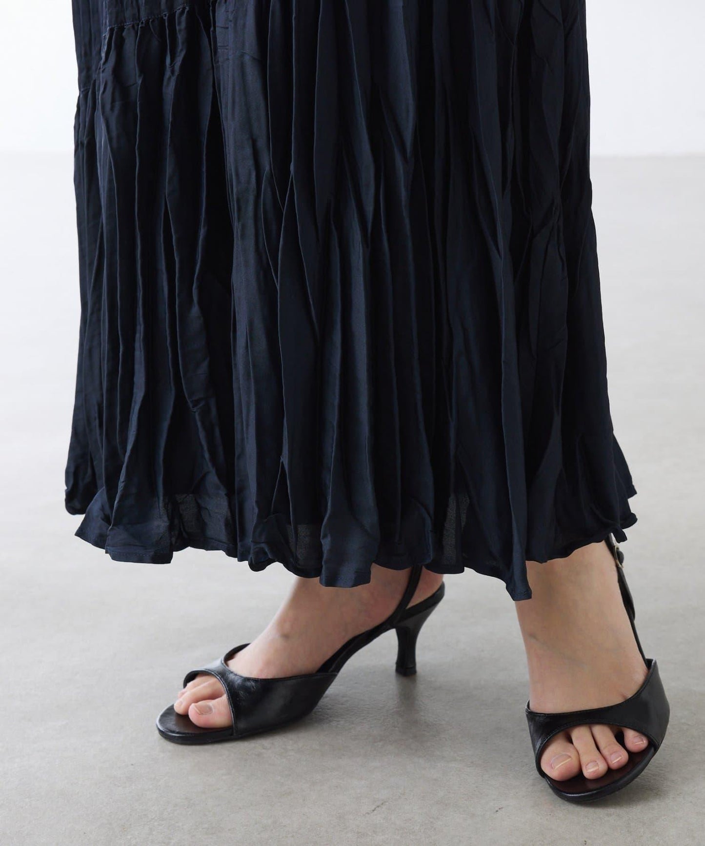 皺感斜向拼接半身裙