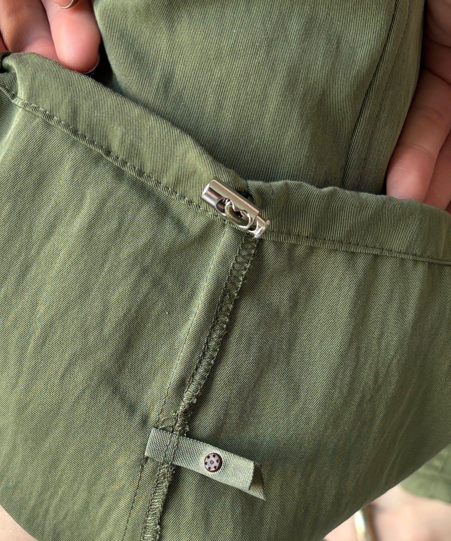 荷葉邊裝飾褲子(網絡)