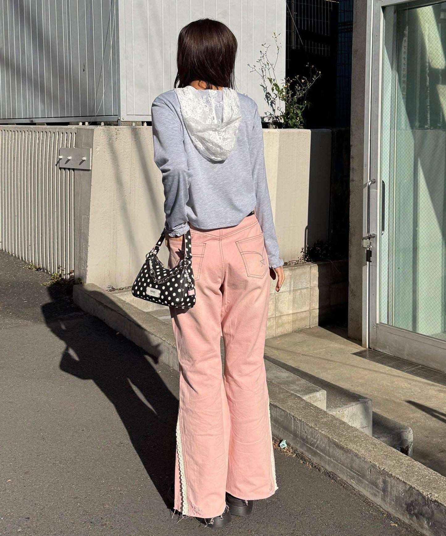 玫瑰荷葉蕾絲連帽薄紗上衣