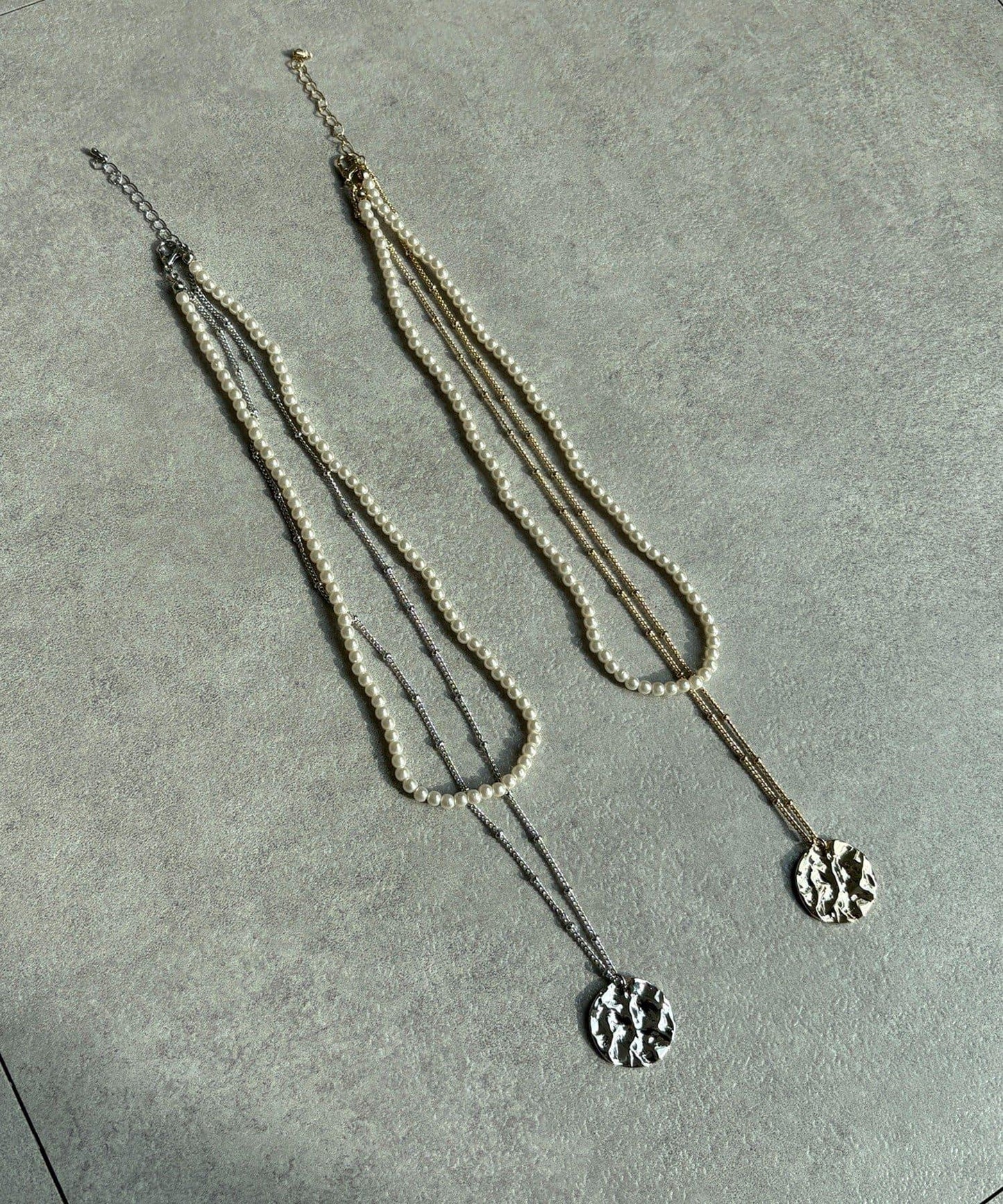 珍珠金屬片疊戴項鍊