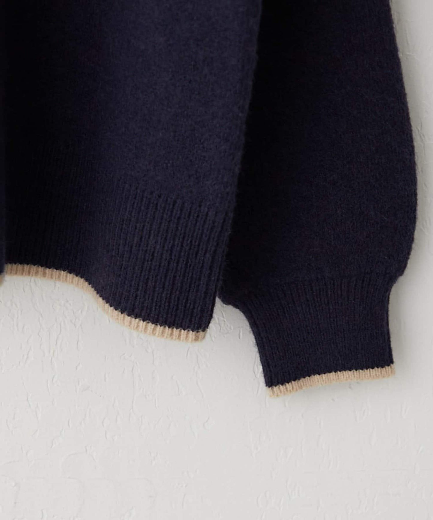 RMAF 線條刺繡Logo 套頭上衣