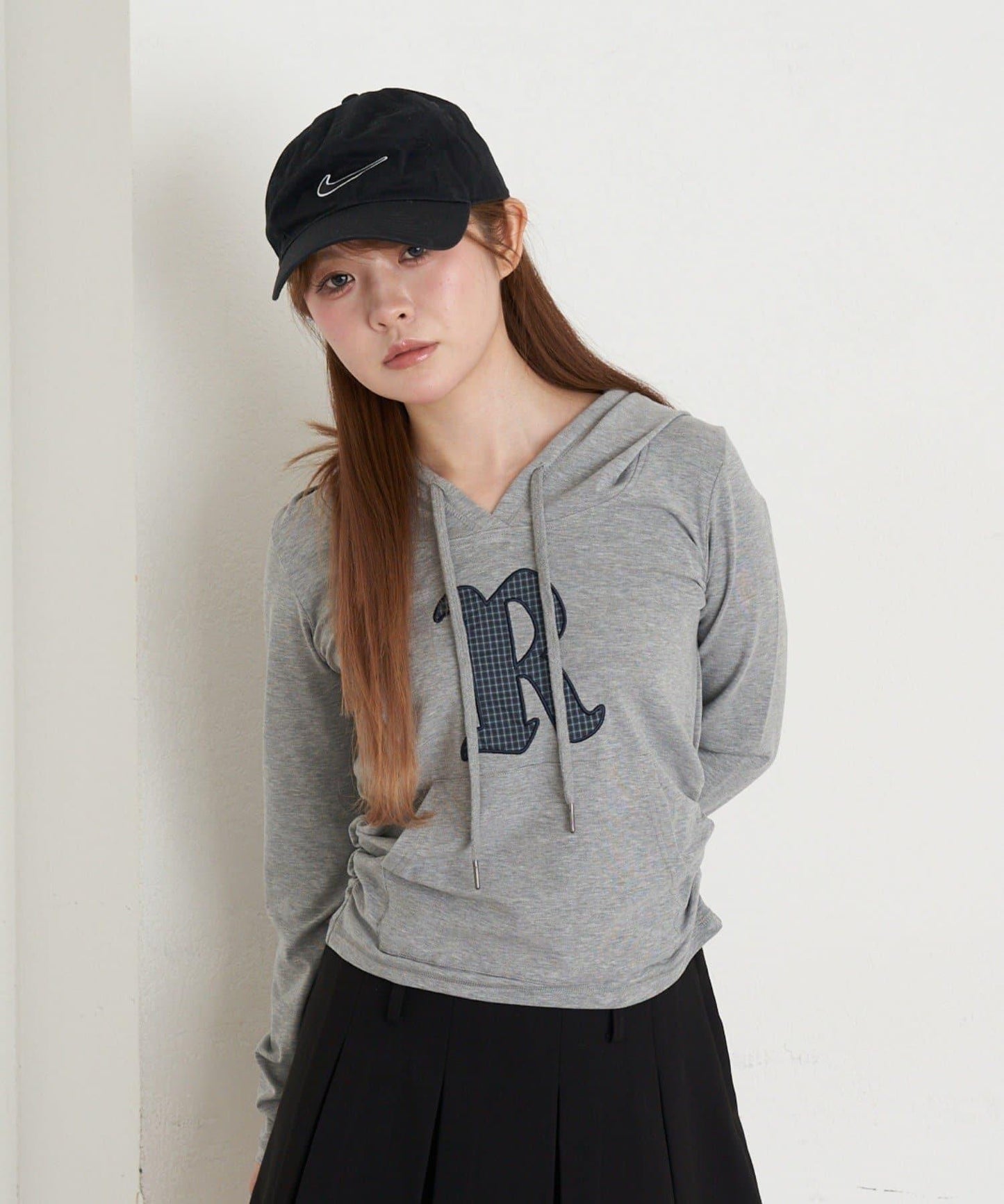 標誌貼片 小巧連帽T恤