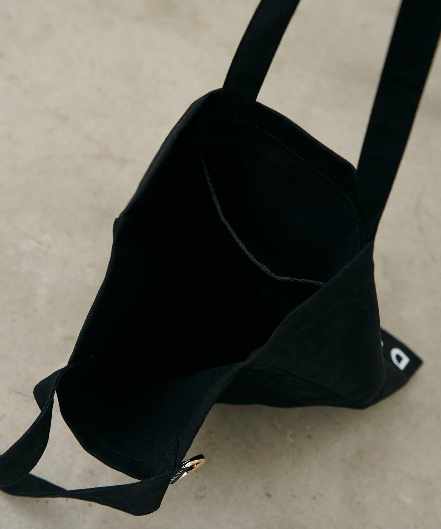 帶鑰匙扣 logo設計 托特包