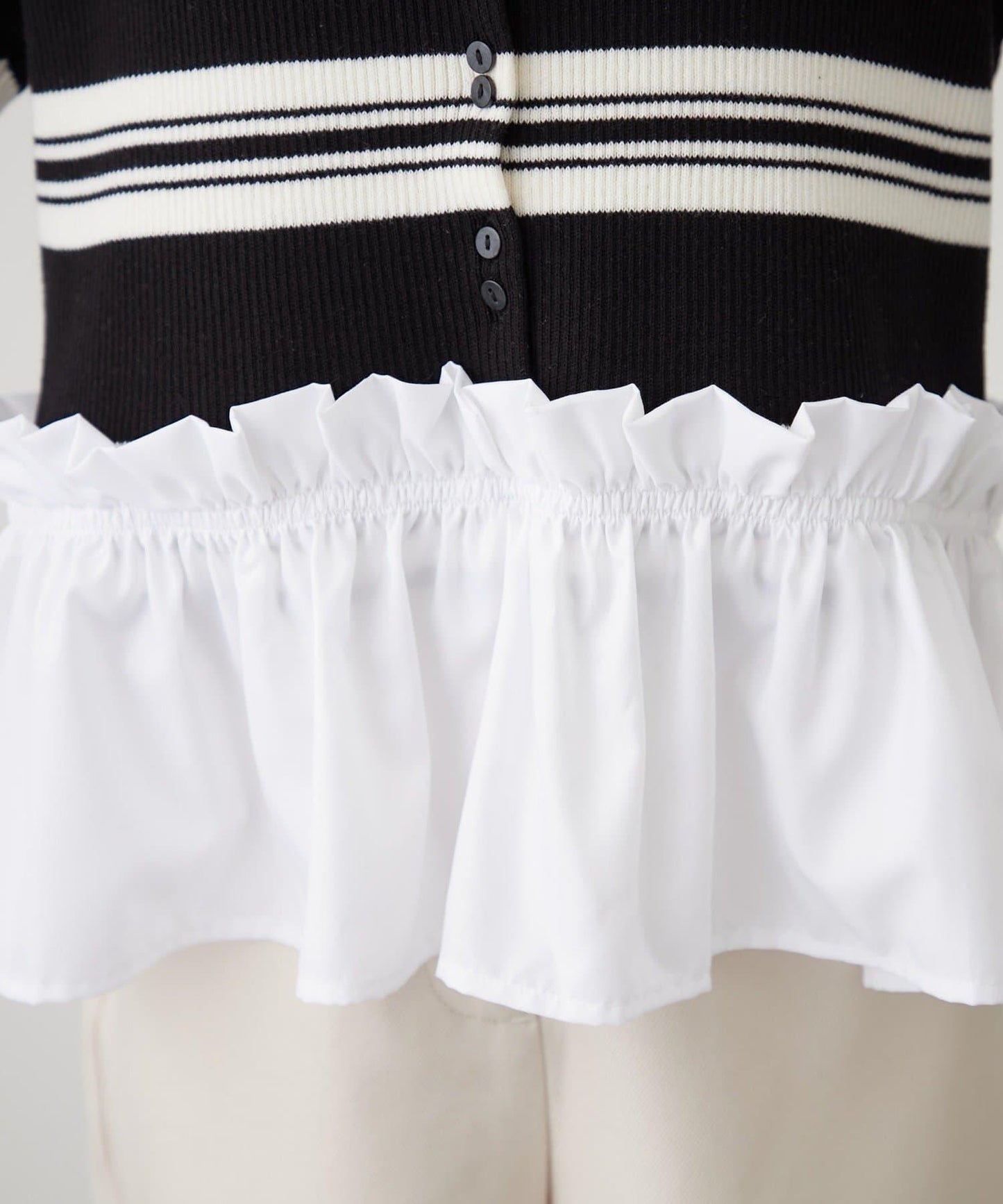 荷葉擺短袖針織上衣