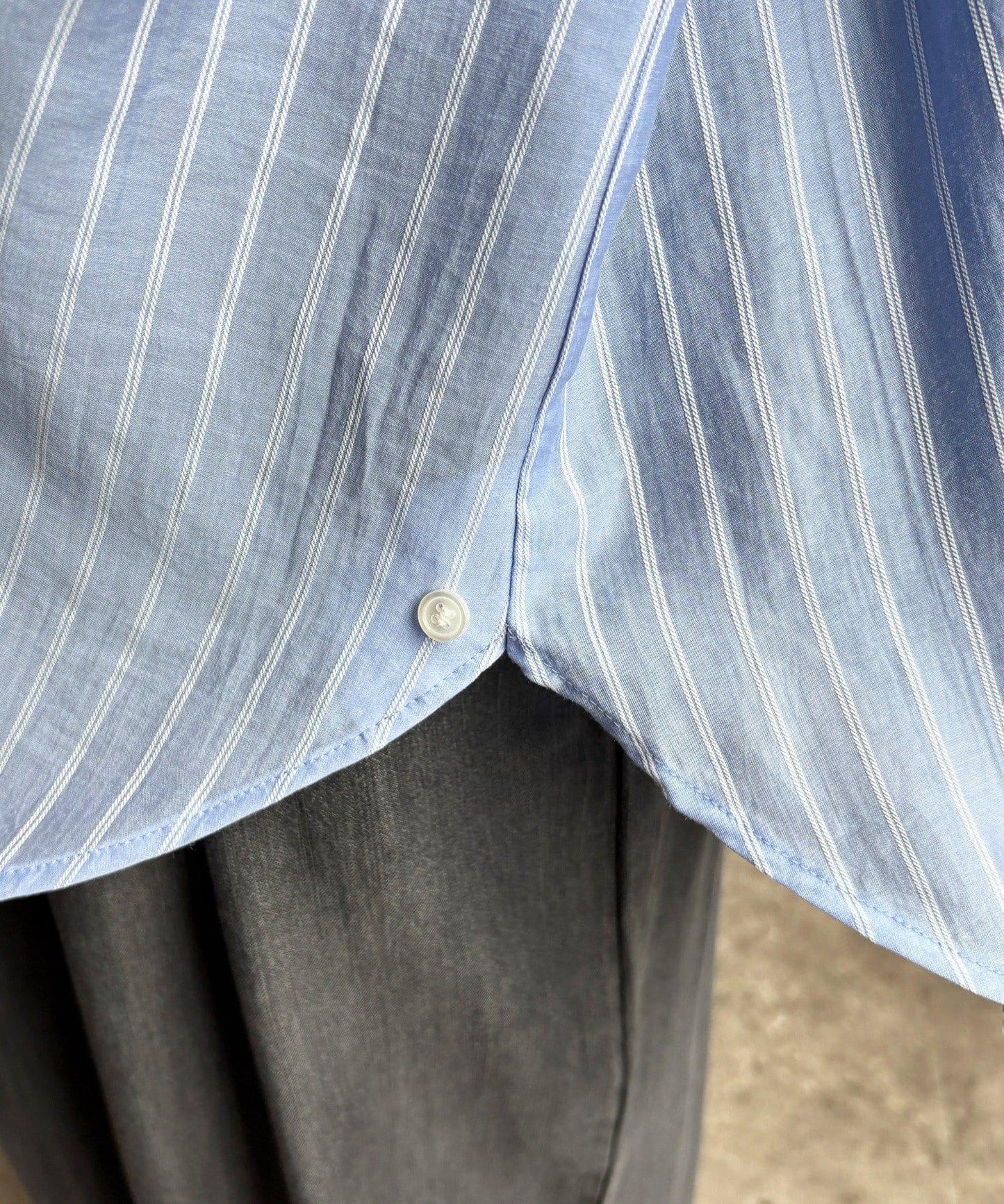 多穿法條紋設計襯衫