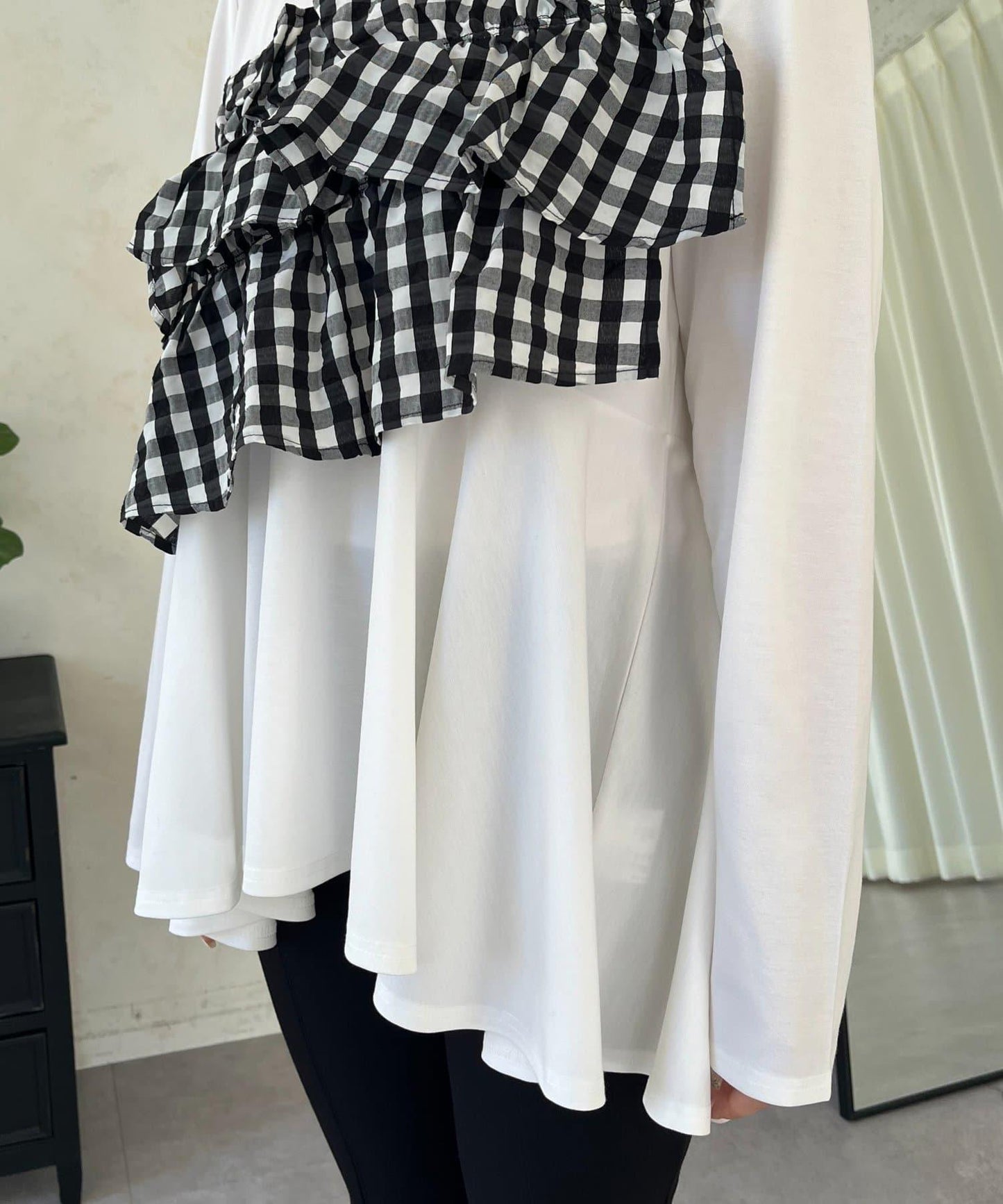 格紋荷葉邊收腰 長袖T恤