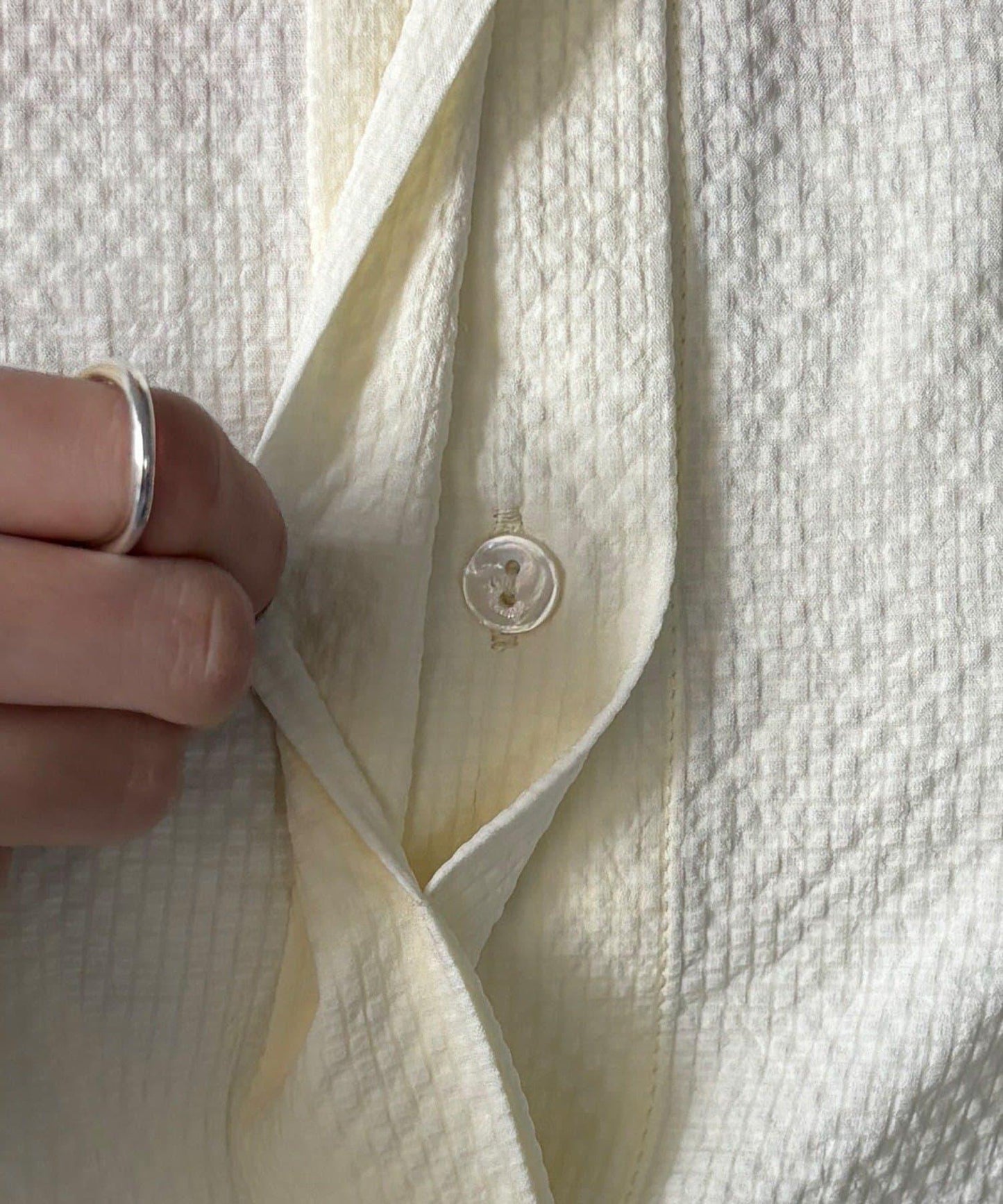 後背格紋泡泡紗襯衫