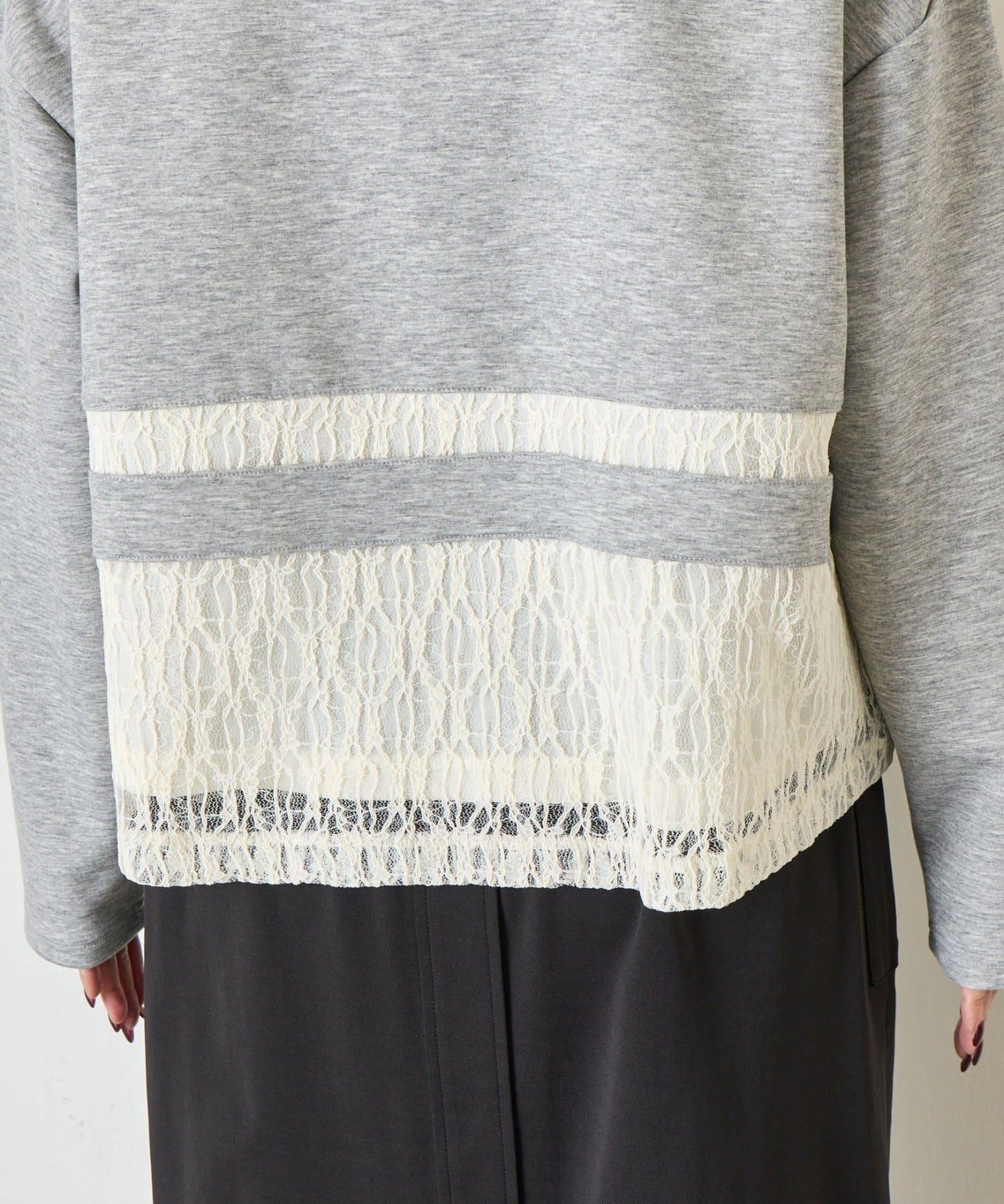 蕾絲拼接設計 套頭上衣