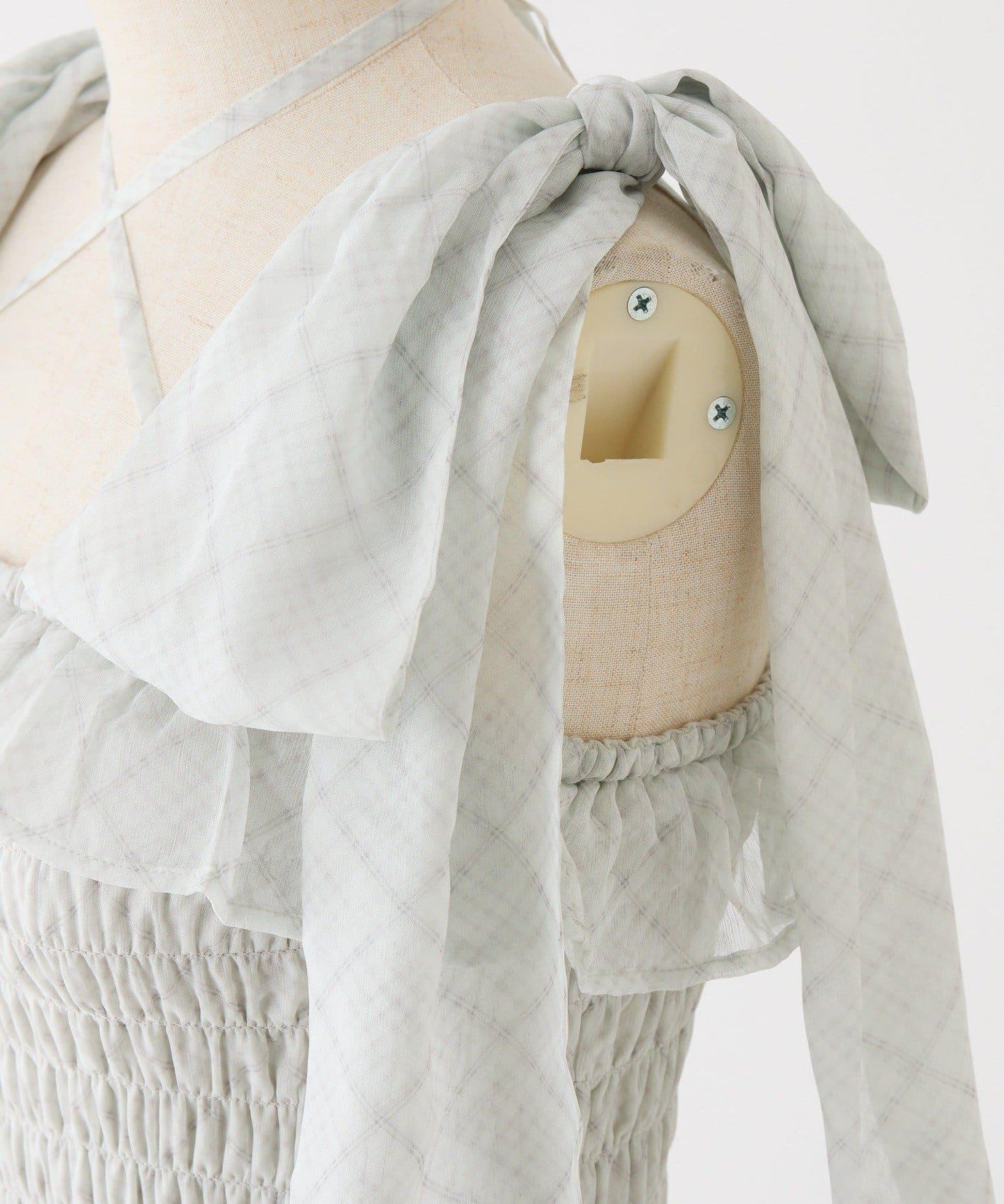 肩部蝴蝶結收褶設計連衣裙