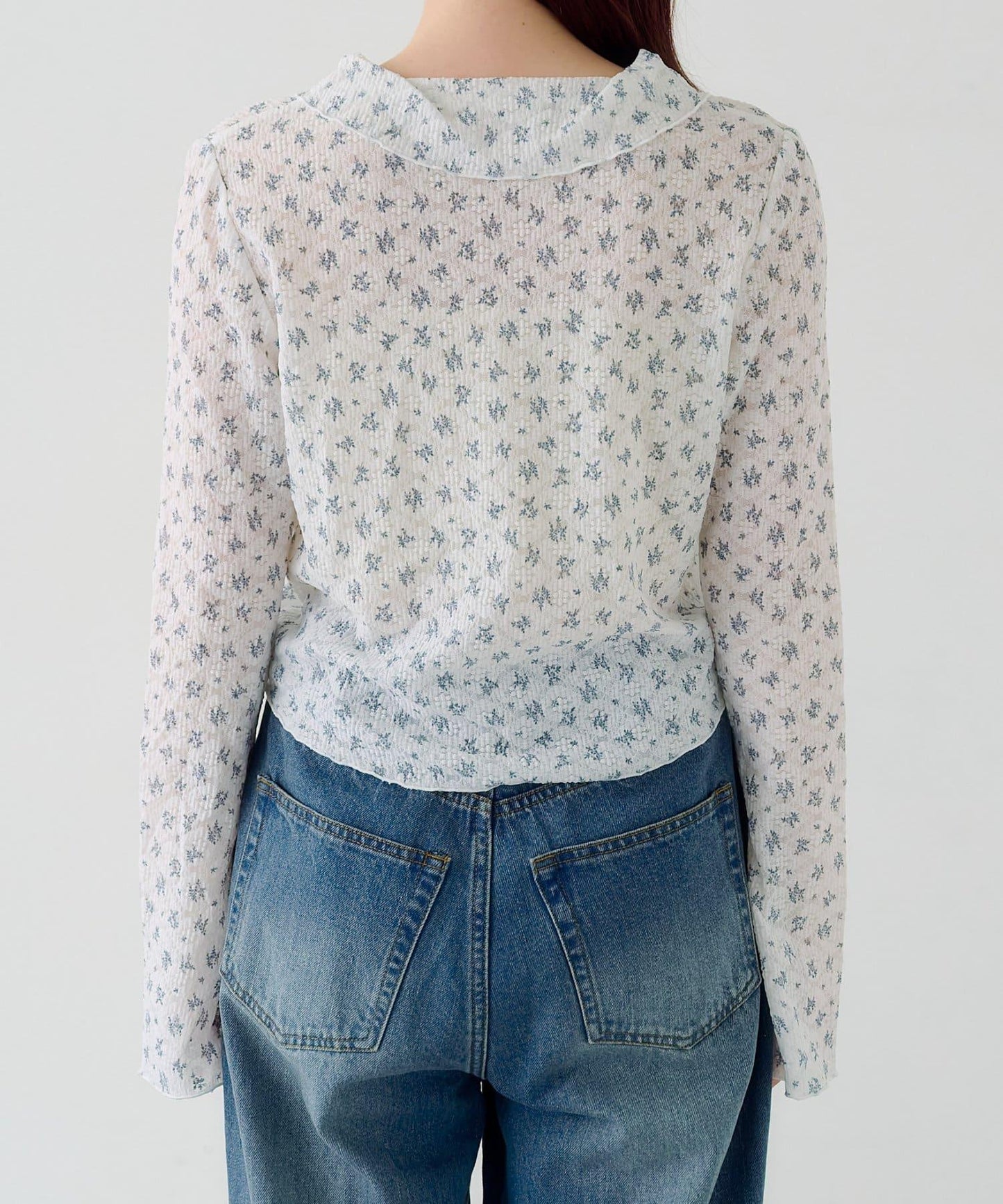 蕾絲花卉領口針織開衫