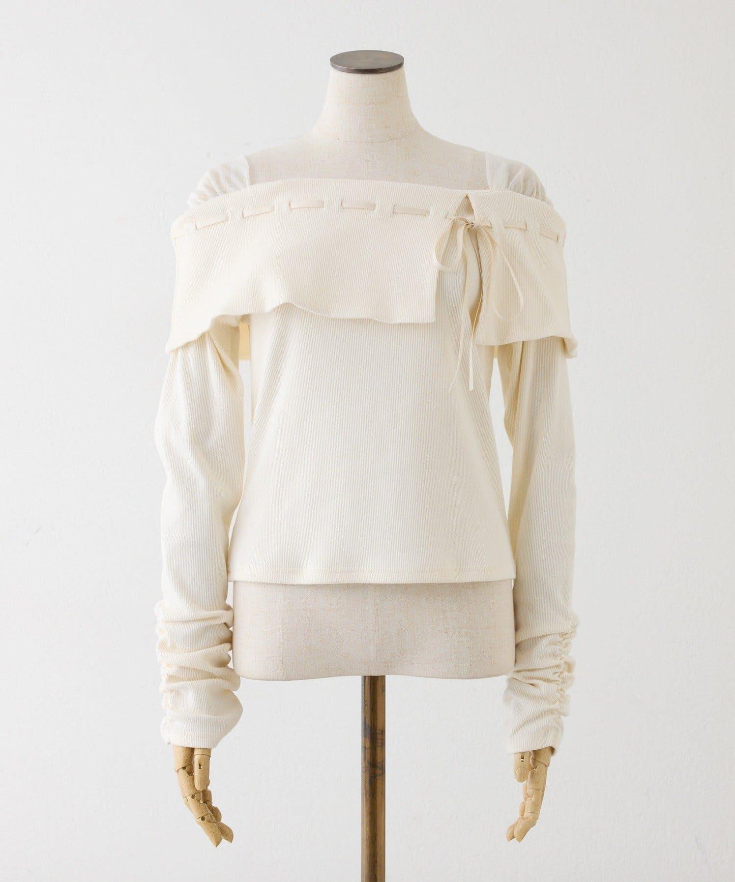 配色蝴蝶結一字肩上衣