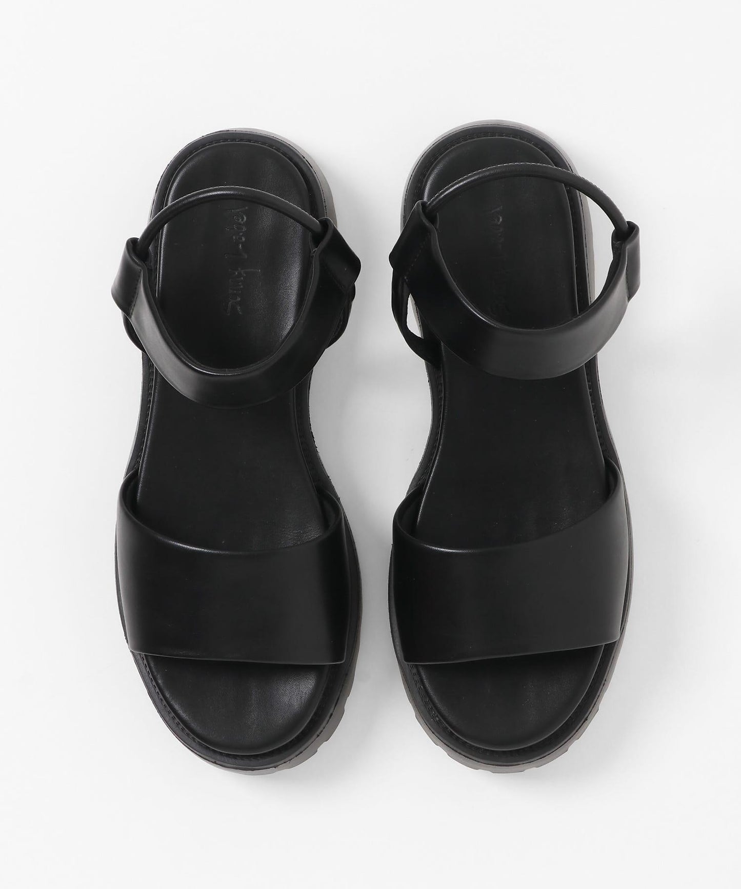 輕量雙綁帶涼鞋