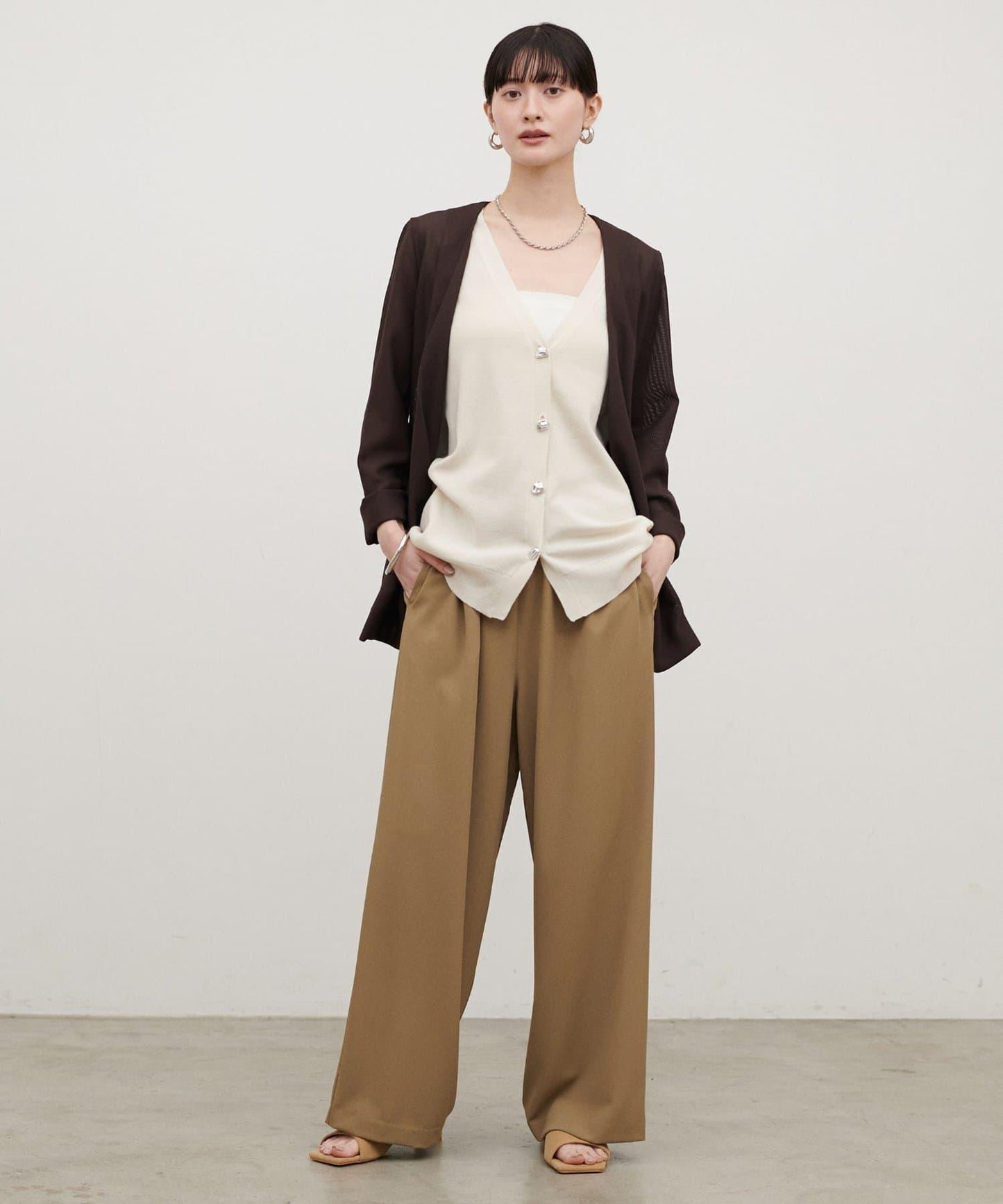 再生聚酯質感紐扣背心(線上)