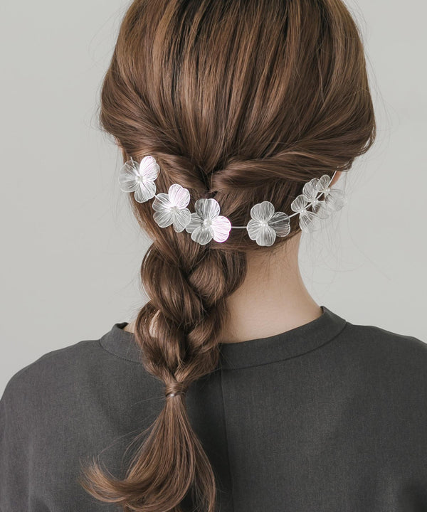 166610881