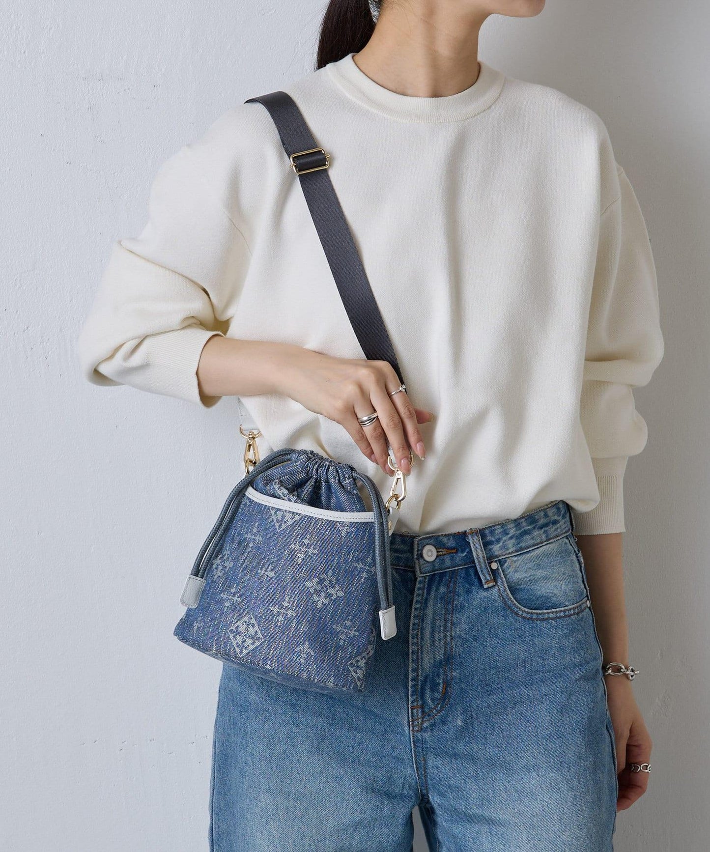 147066570