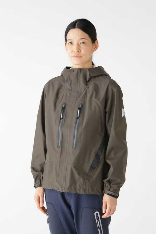 and wander 2.5Lhiker 防水透氣衝鋒衣