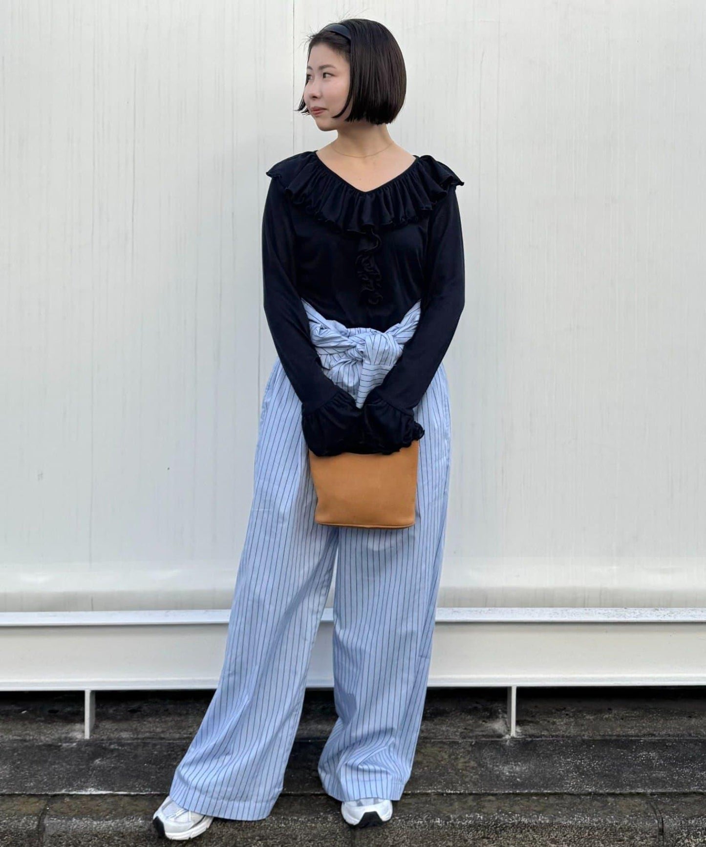 281587457
