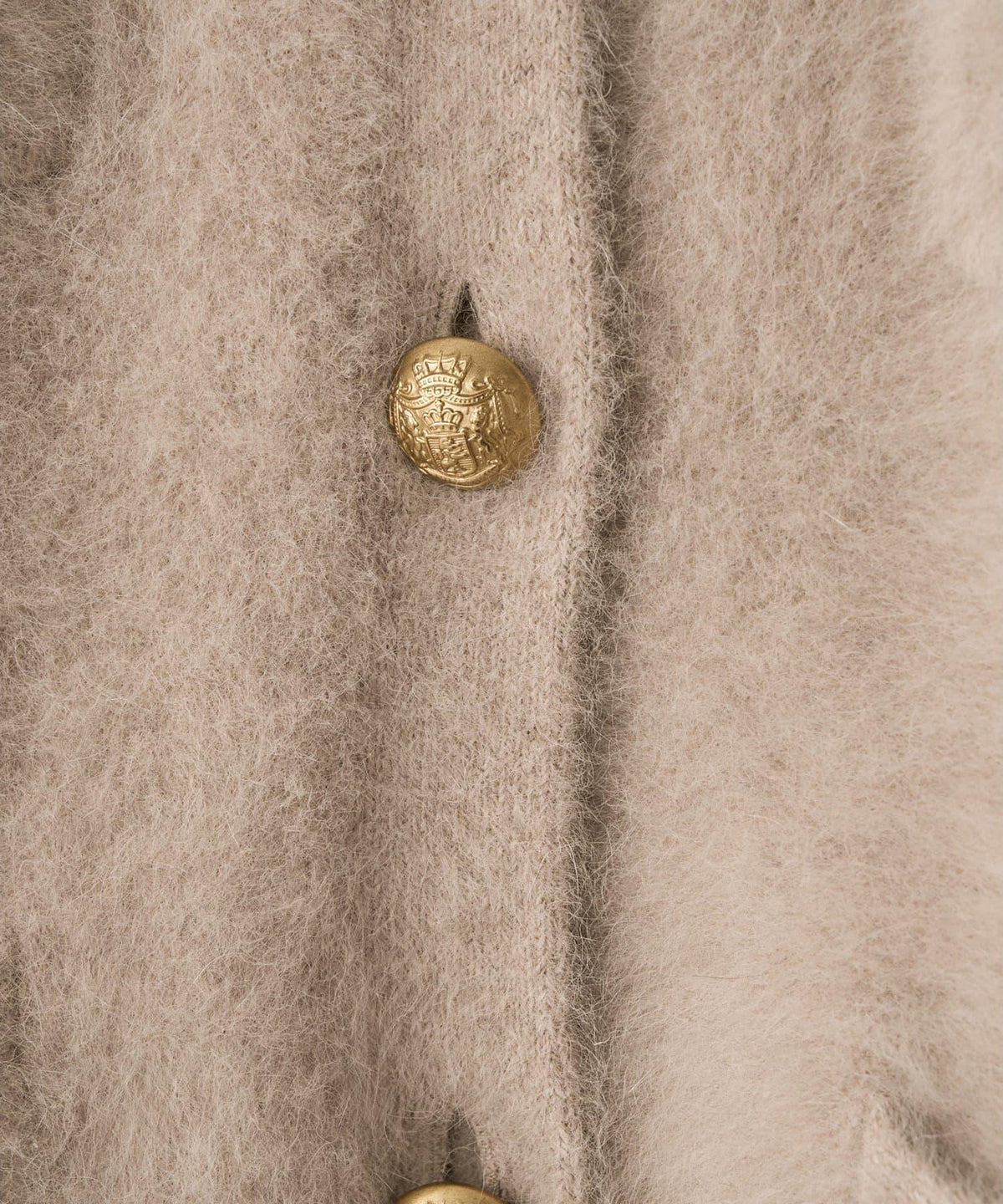 172437008