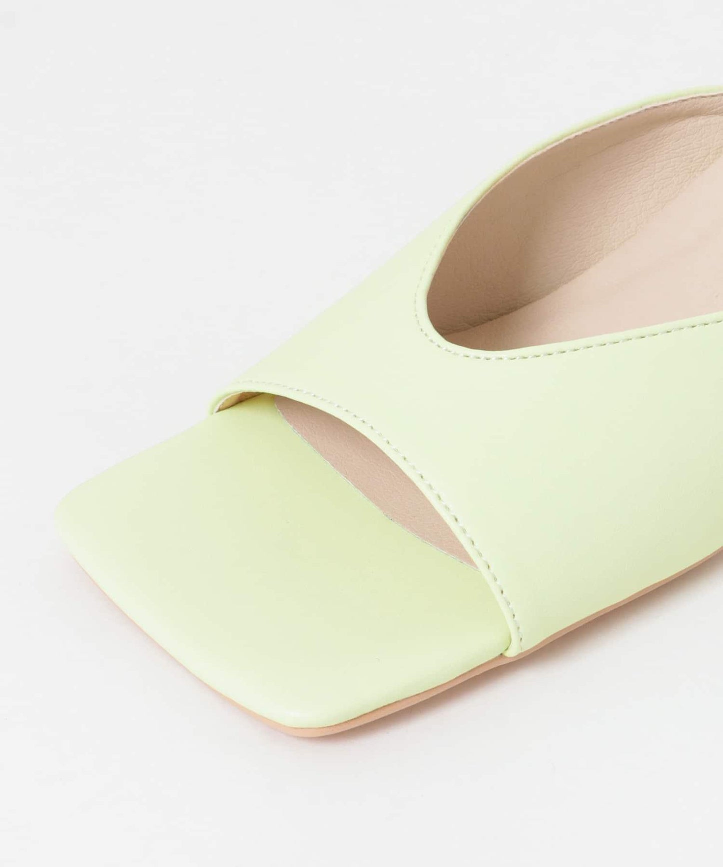 162166995