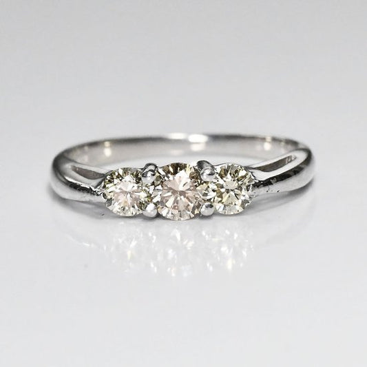侍ダイヤモンド 天然ダイヤモンド スリーストーンリング 「ラモーナ」 0.5ct H&C G~Iカラー VS~SIクラス (SD-R-0035)