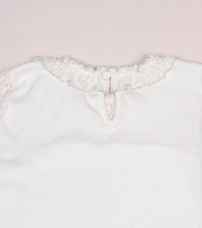 163088057