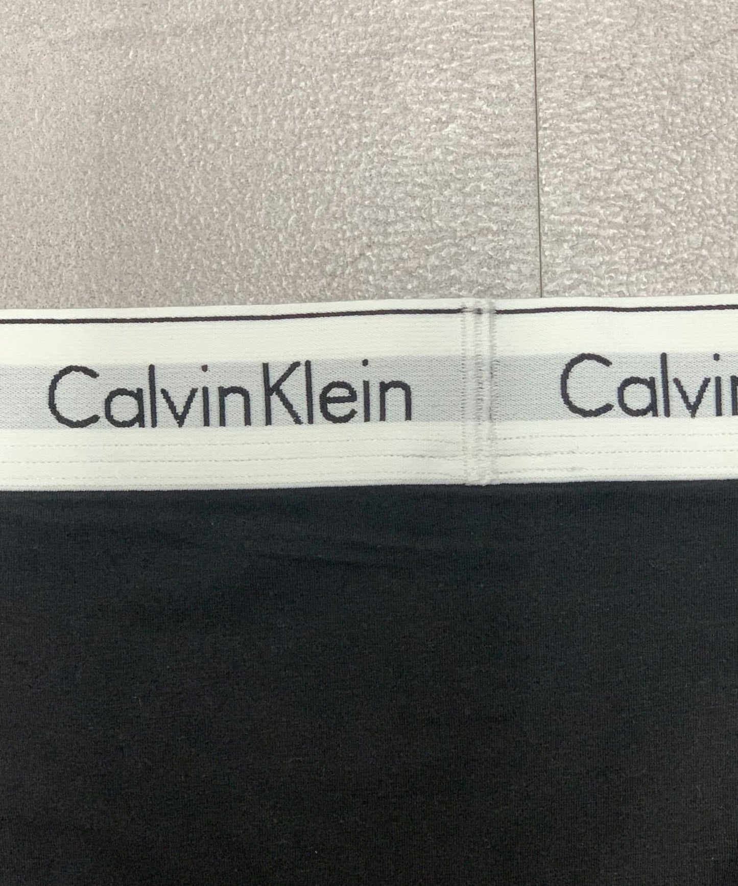 100598316