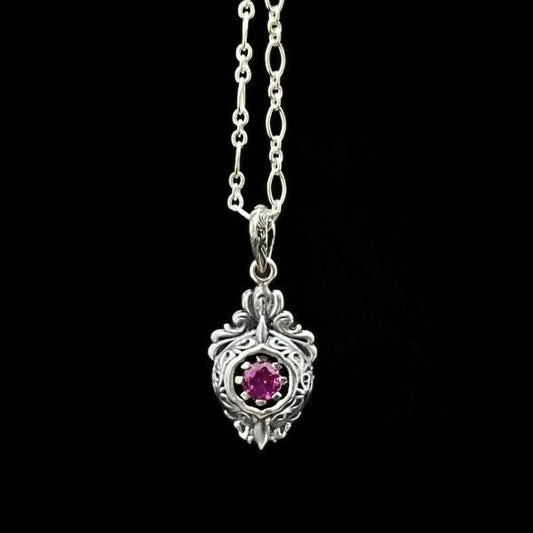 【Gimmel Garden】Mirage Amulet 惑わせ封じ(small/ピンクサファイア) ペンダント
