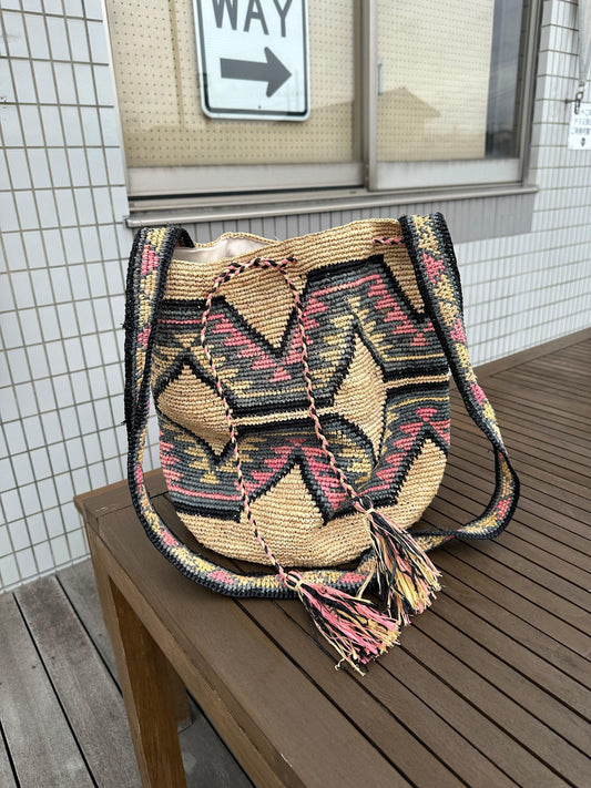 Auntierosa Holiday “Love stitch” Colonbia Bag 托特包