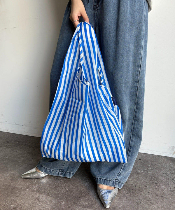 267016493