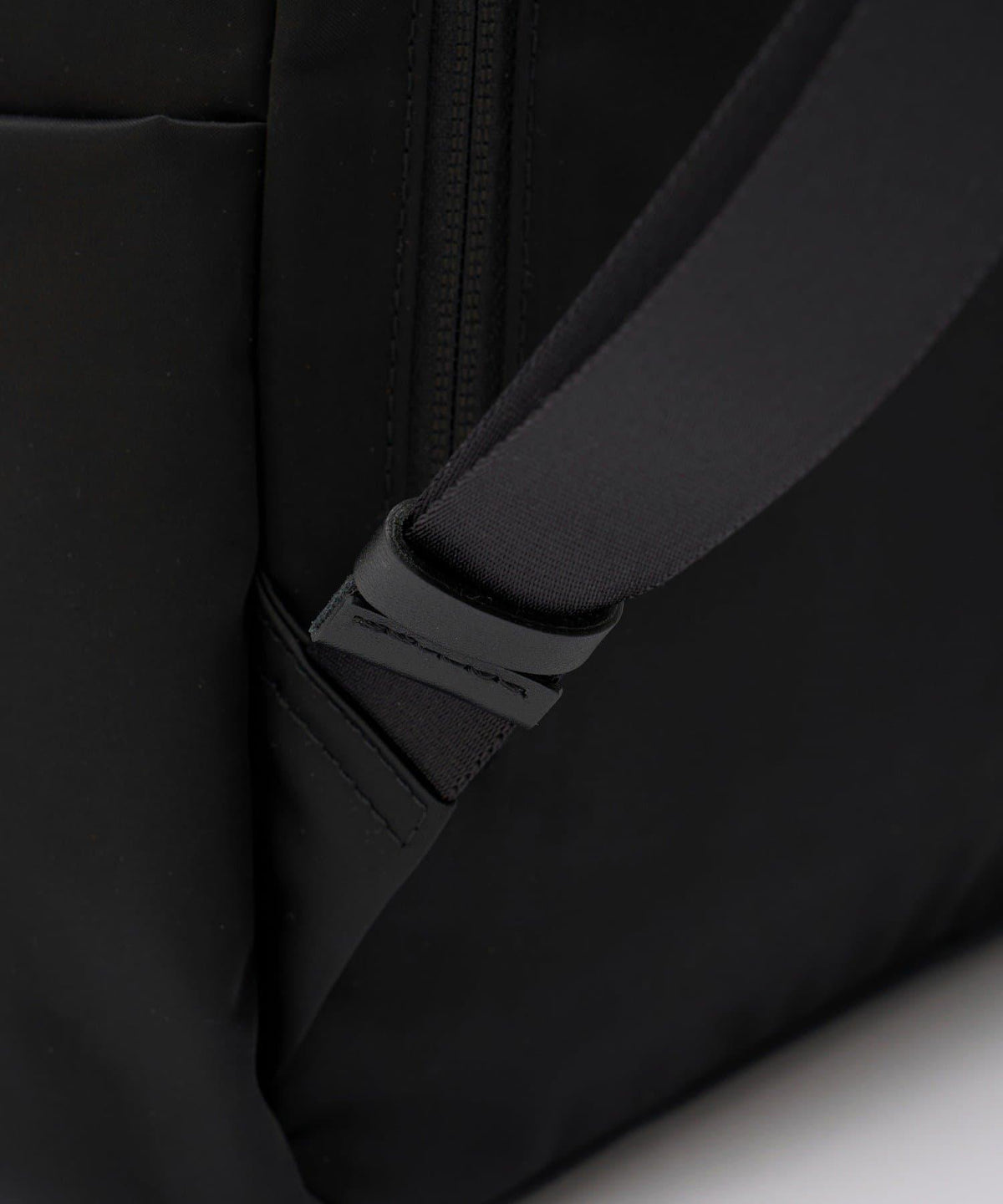 173007631