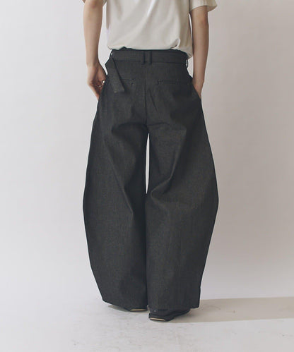 169193943
