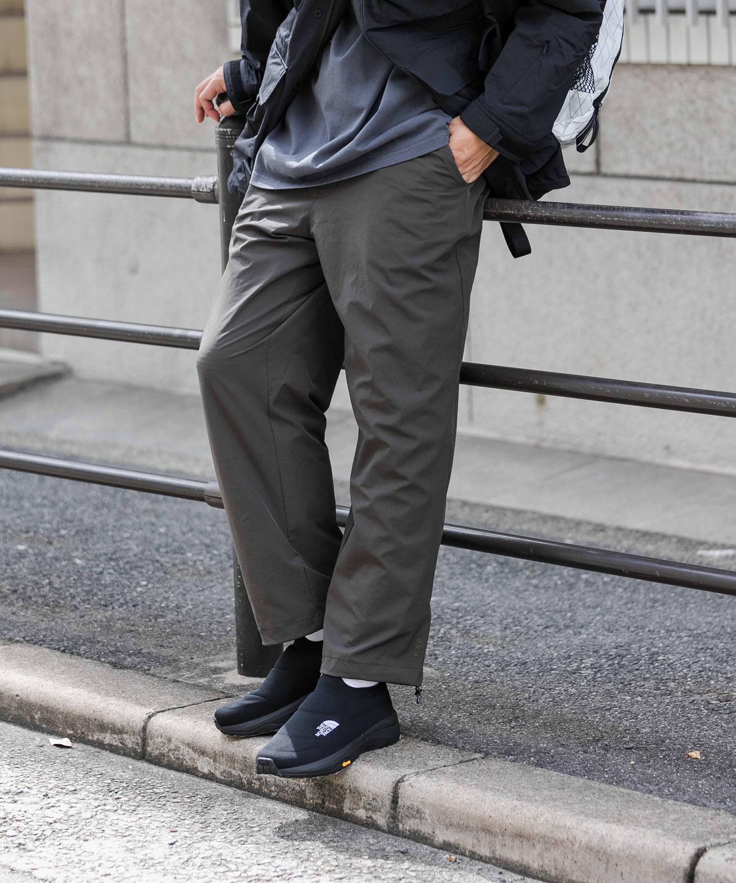101670572