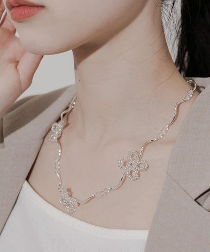 156932981
