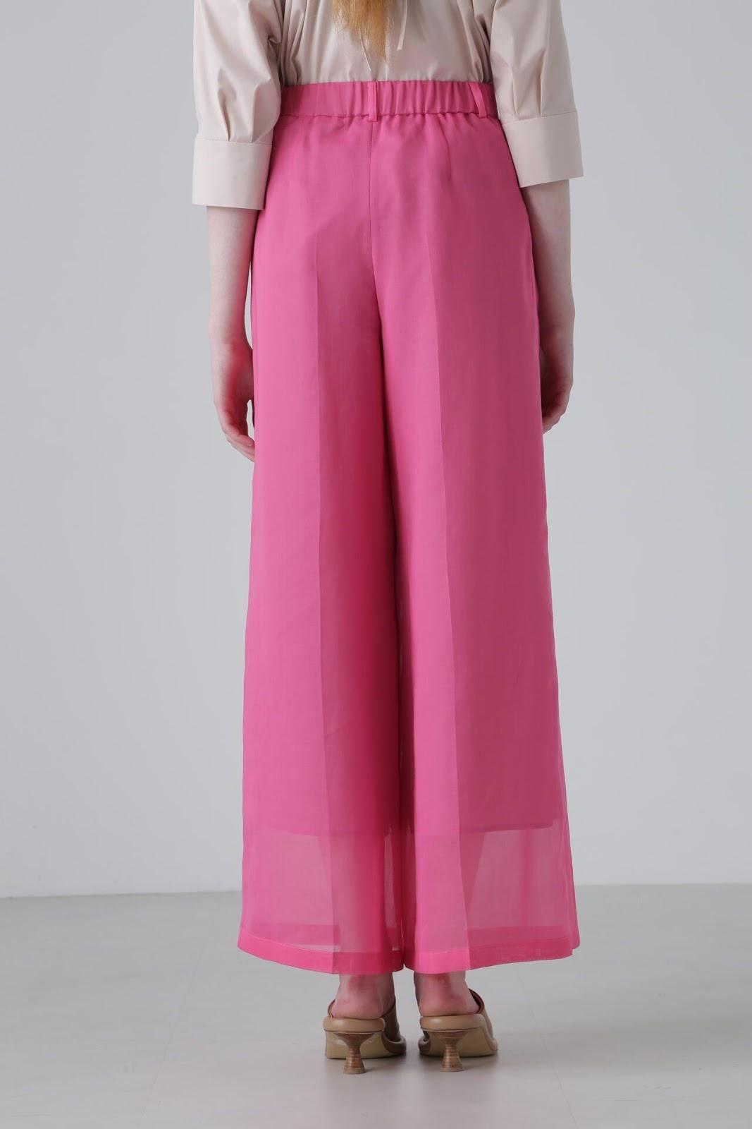 153990931
