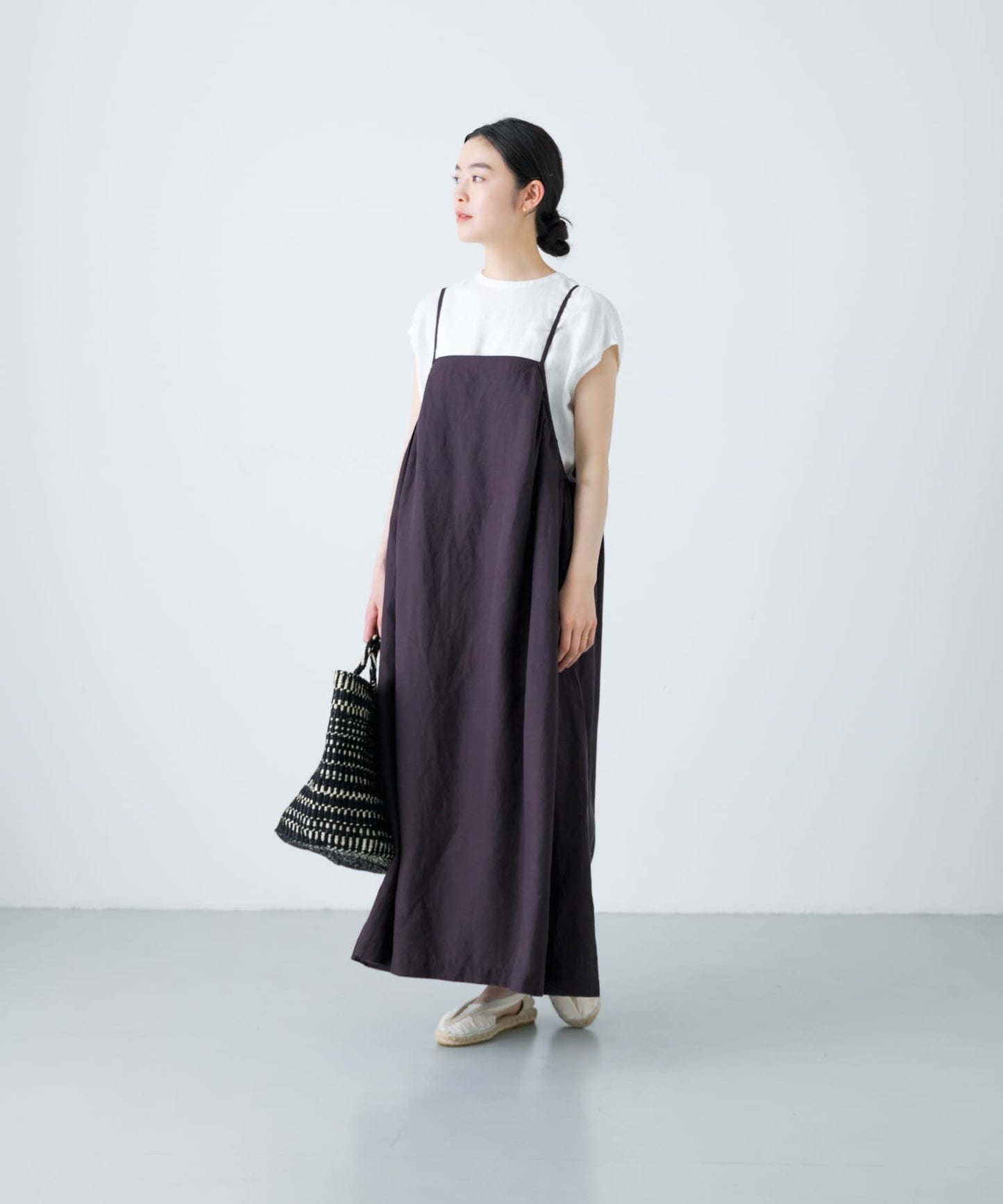 124435928