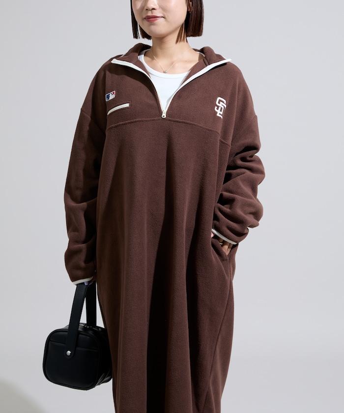 272996903