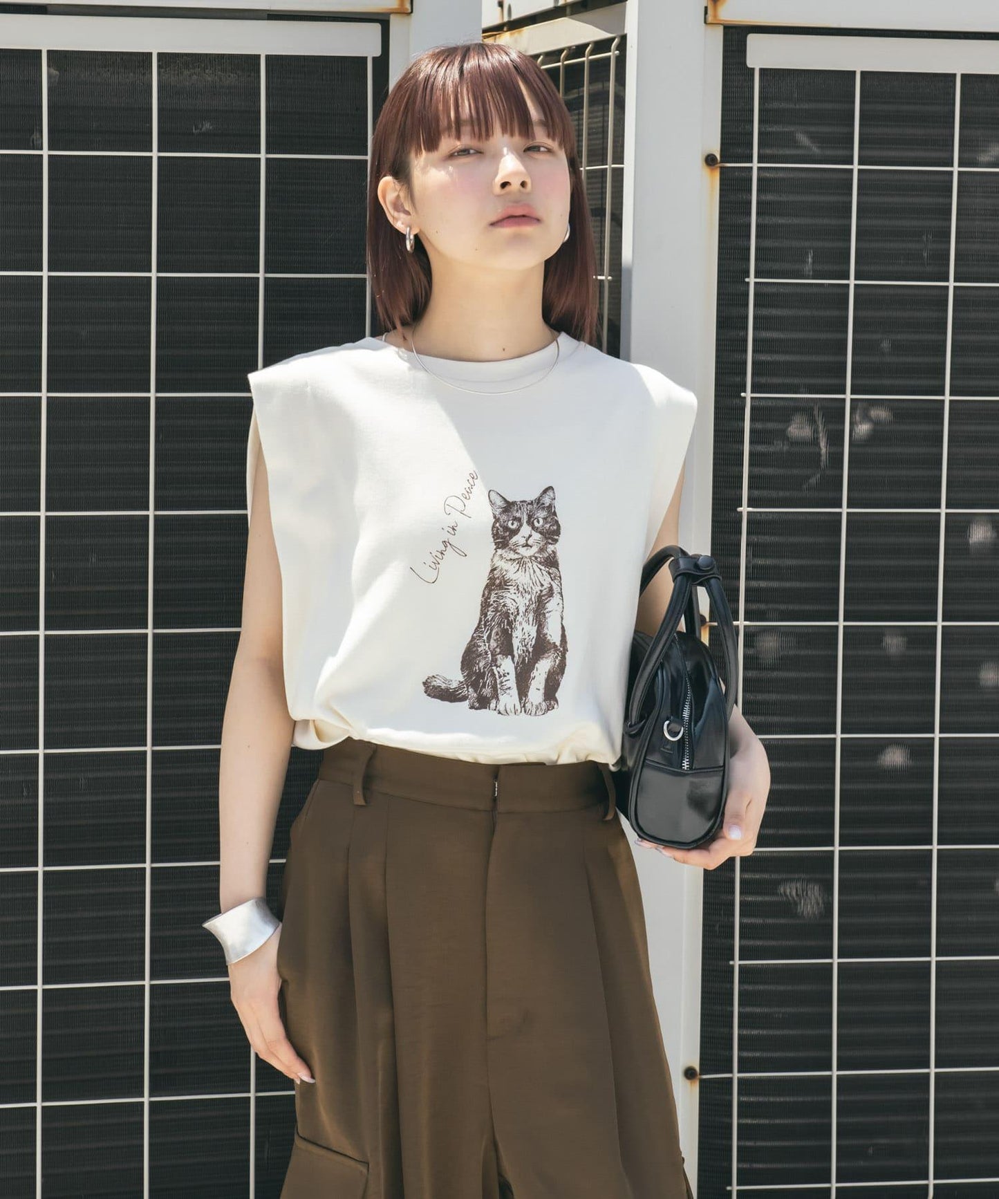 160505428