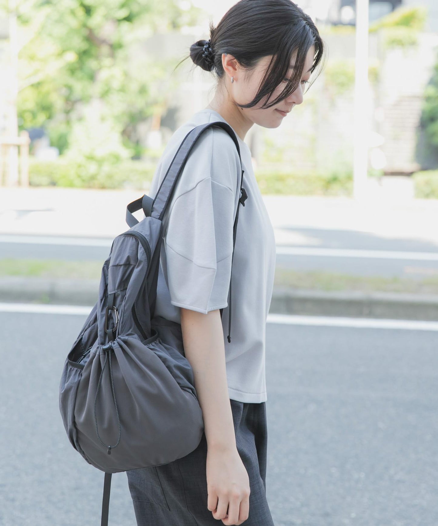 163053202