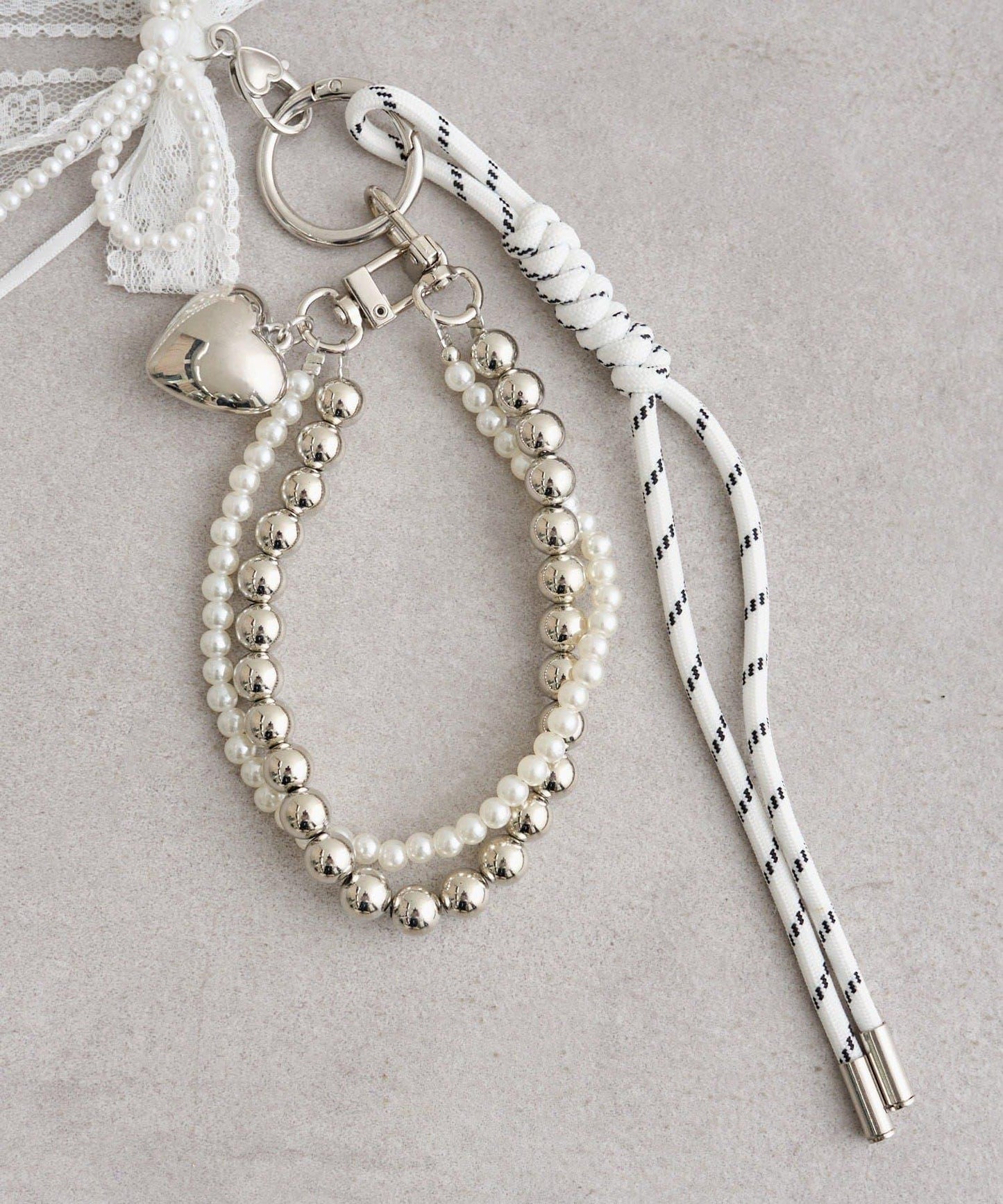 289988962
