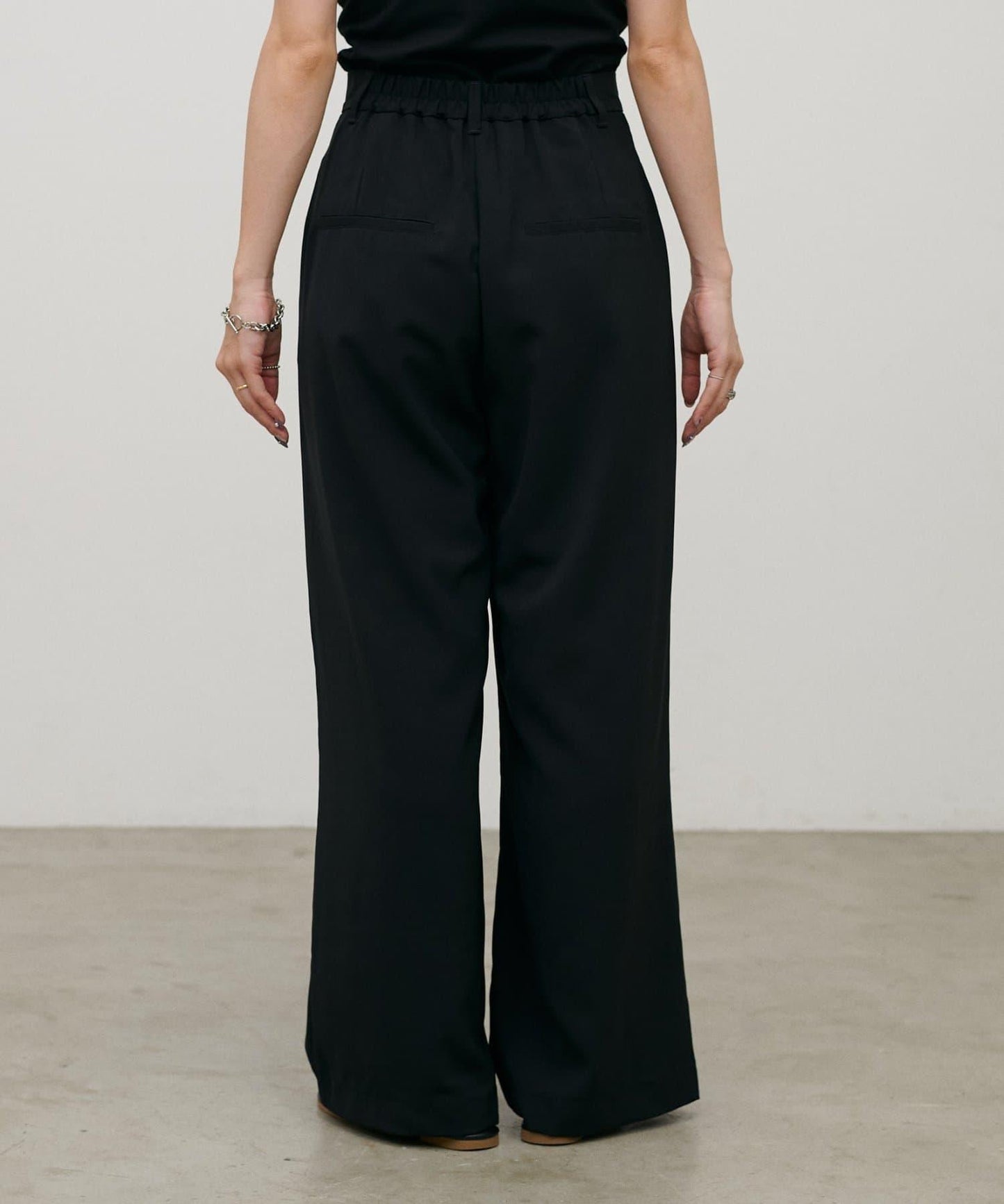172070858