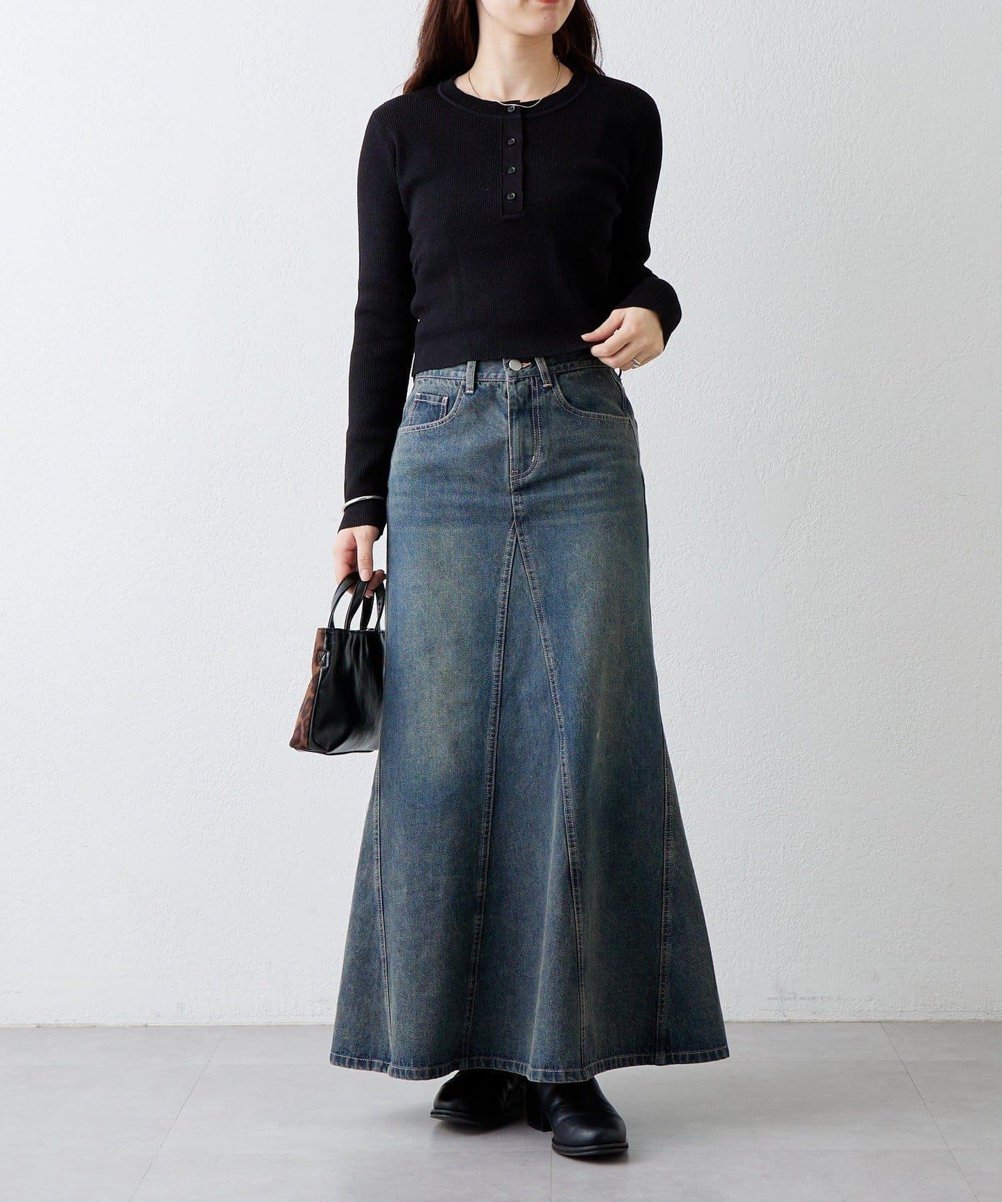 170464708