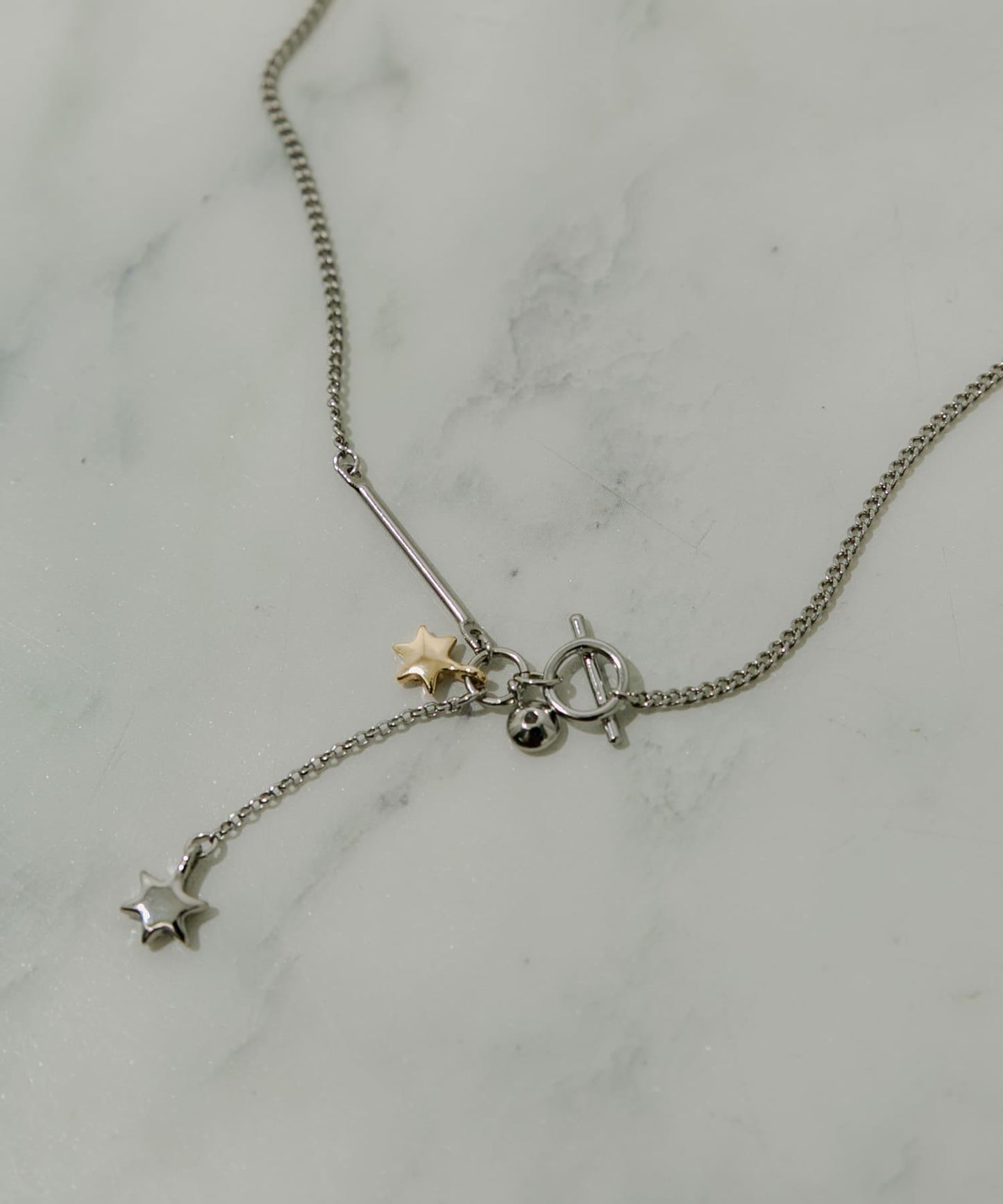166083196