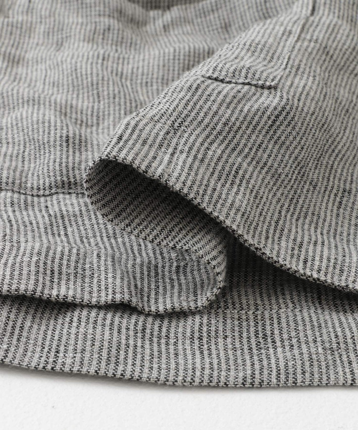 162280227