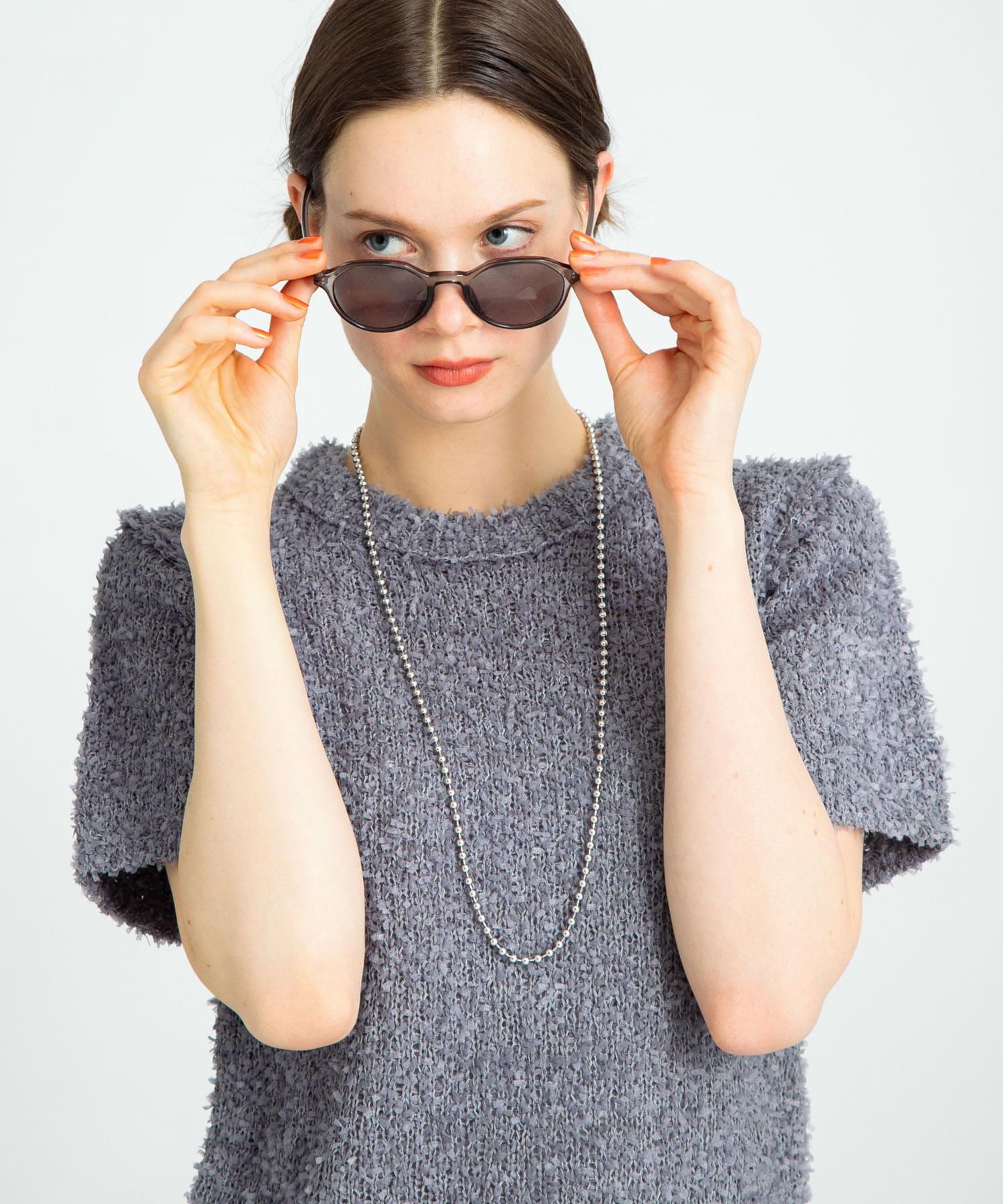 158304402