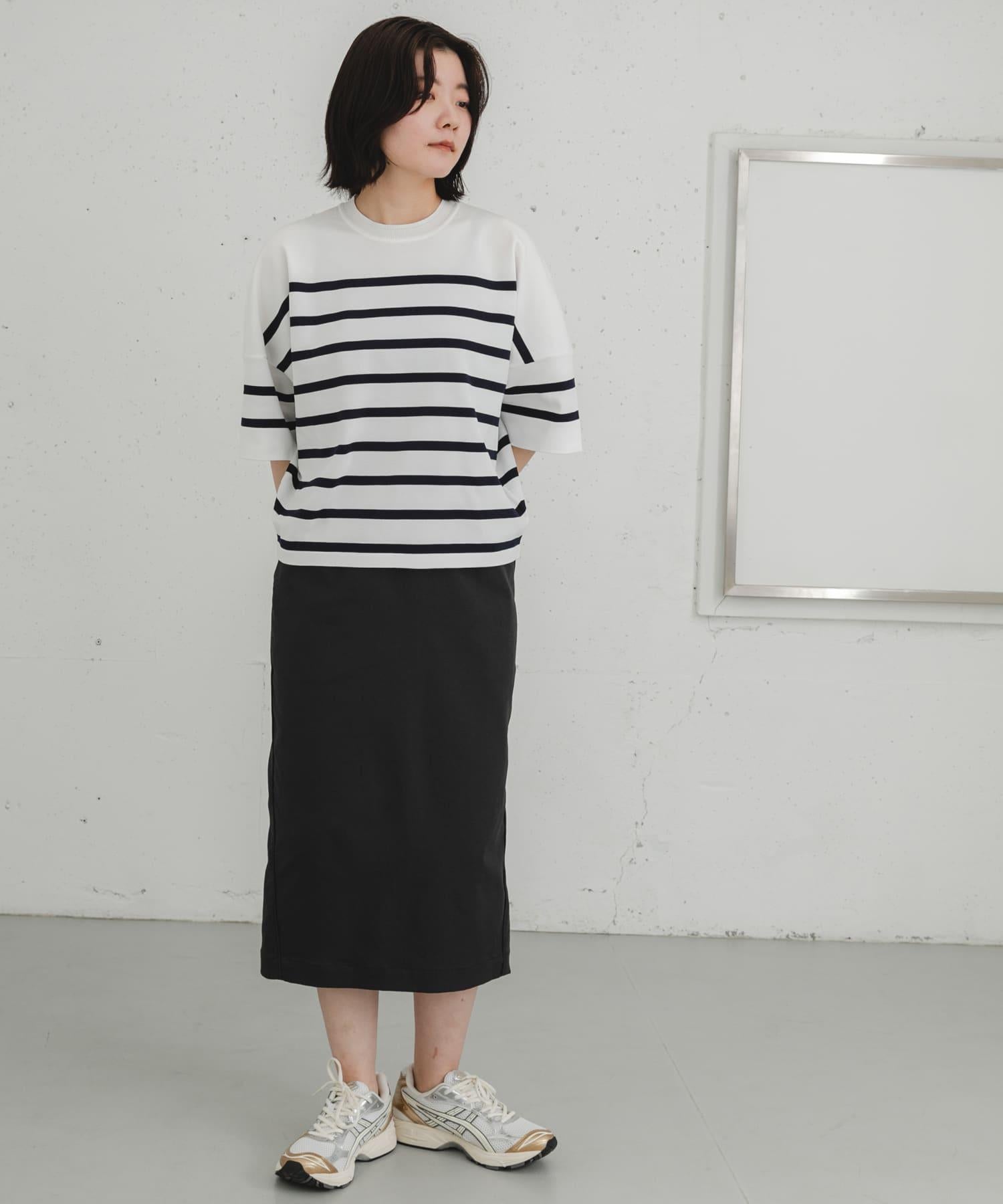 158290457